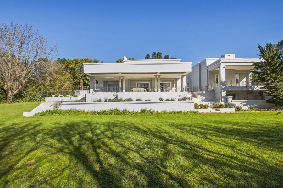 9 Bedroom Property for Sale in Constantia Western Cape